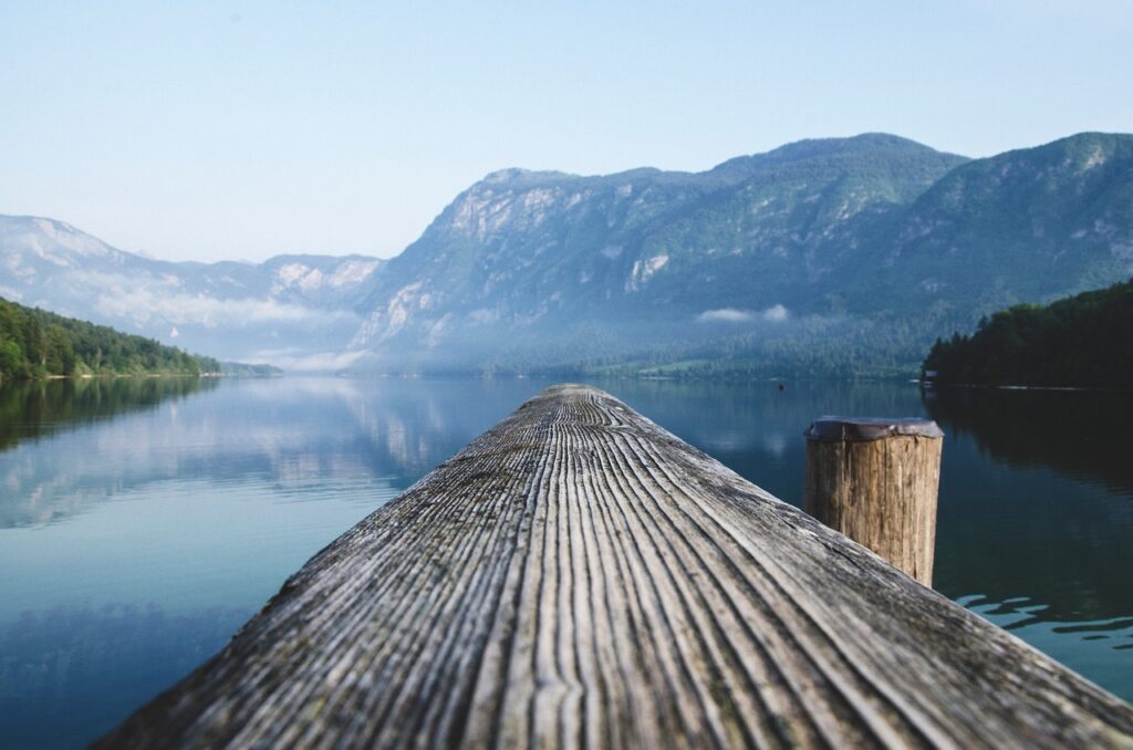 lake, slovenia, pier-2582649.jpg